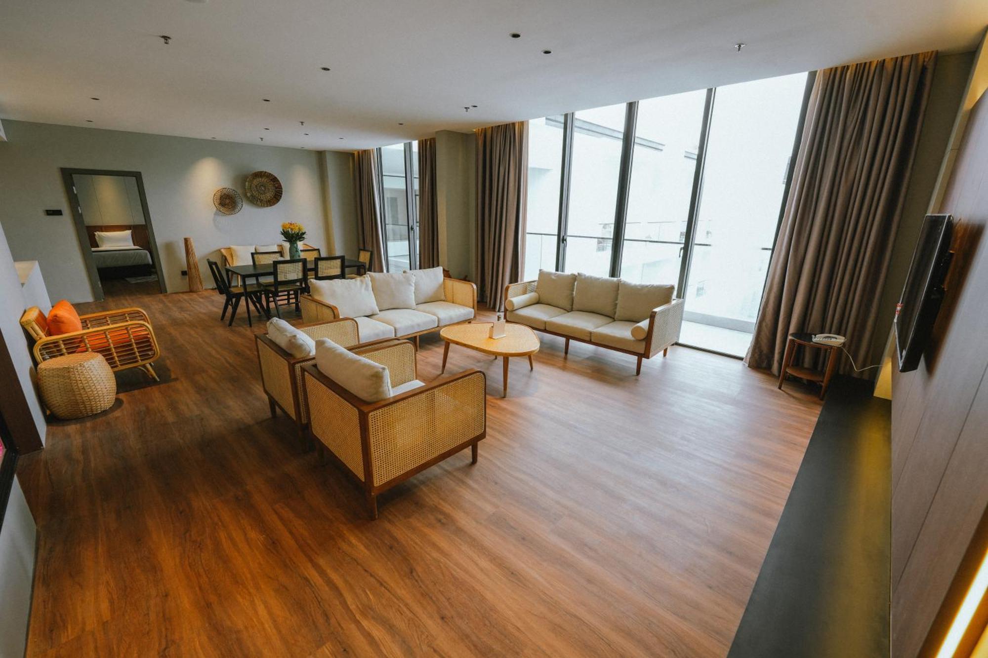 Roxy Beach Resort Sematan Екстериор снимка