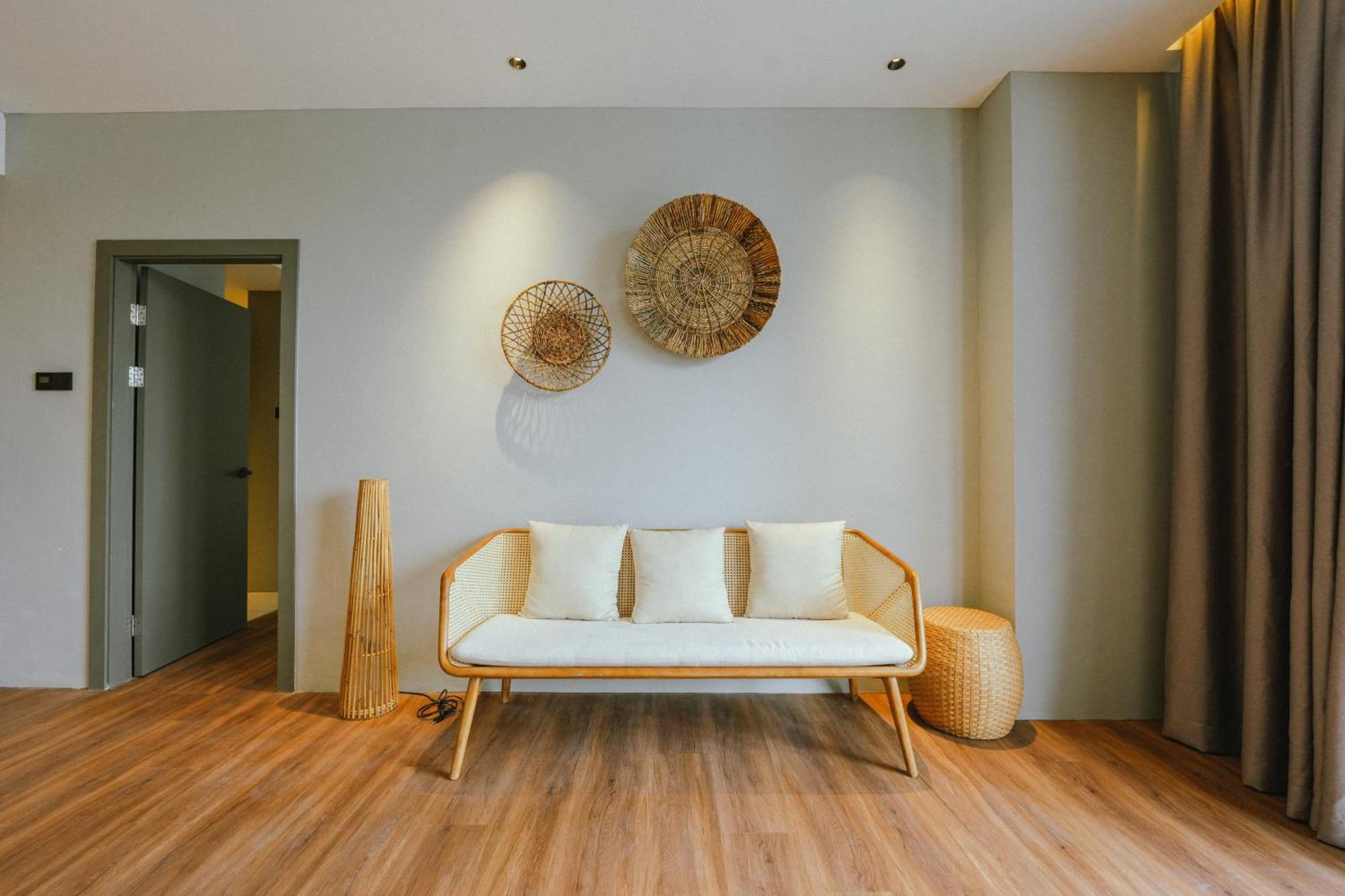 Roxy Beach Resort Sematan Екстериор снимка