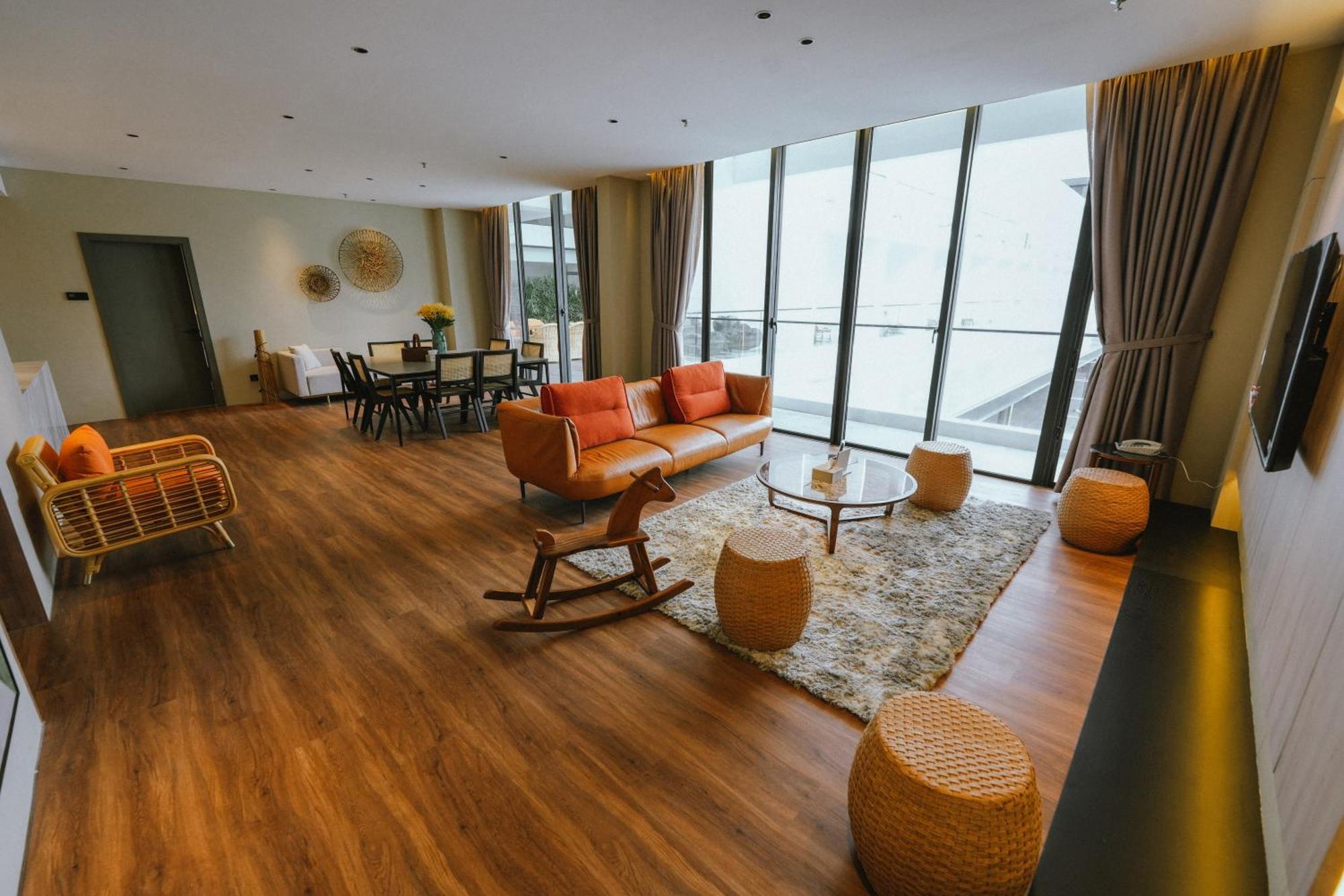 Roxy Beach Resort Sematan Екстериор снимка